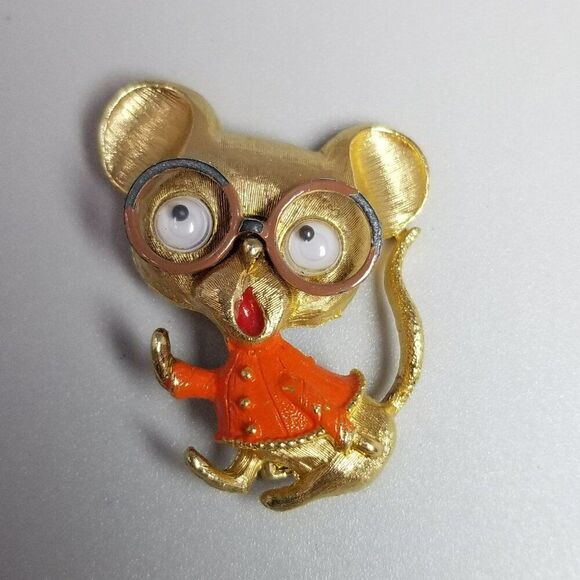 Vintage JJ Mouse with Googly Eyes, Glasses Orange Sweater Brooch, Gold Tone - Picture 7 of 7